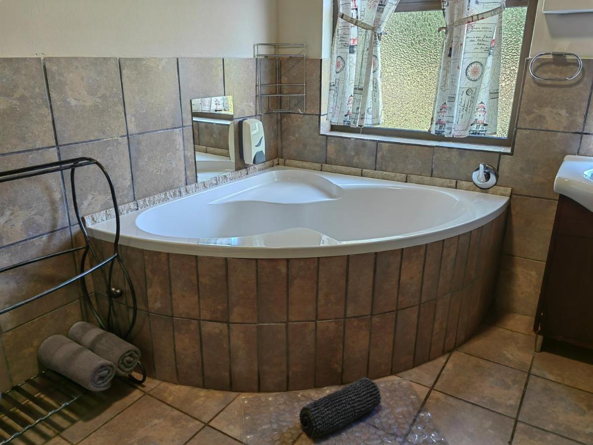 Mountain Valley Stay - Unit 4 Mbombela Kültér fotó