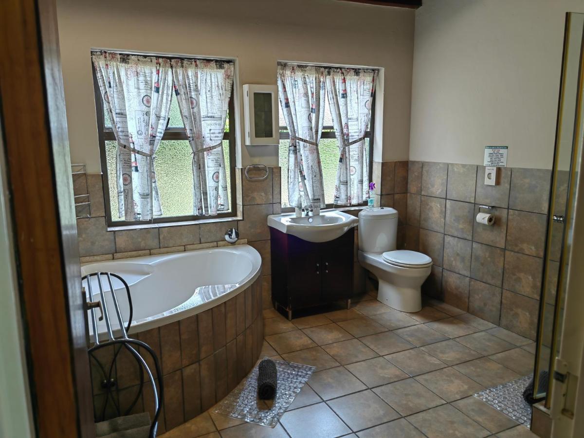Mountain Valley Stay - Unit 4 Mbombela Kültér fotó